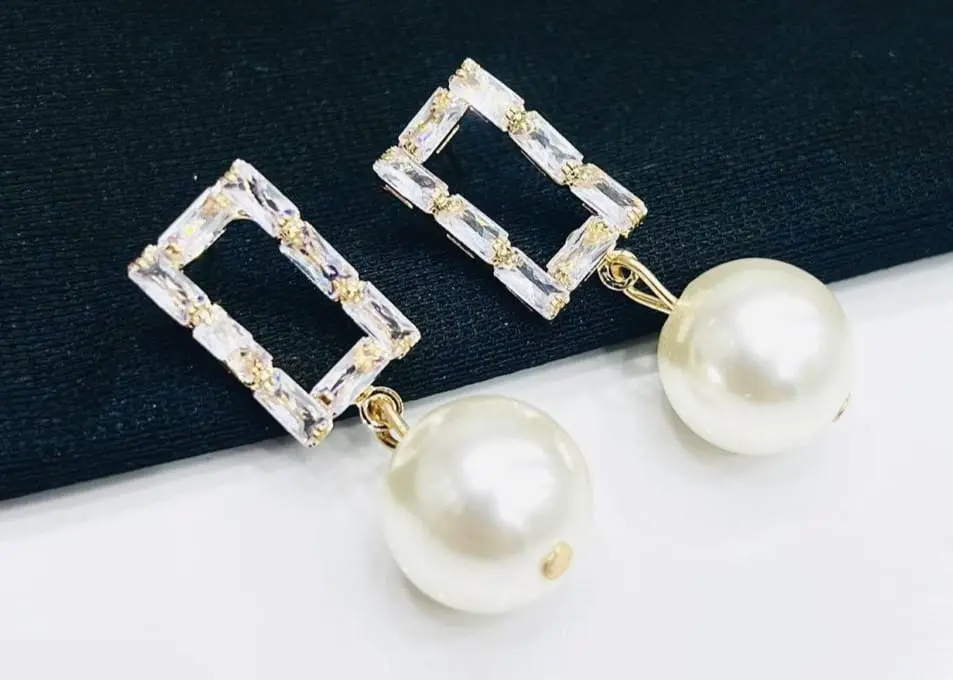 Pearl square earrings ERN004