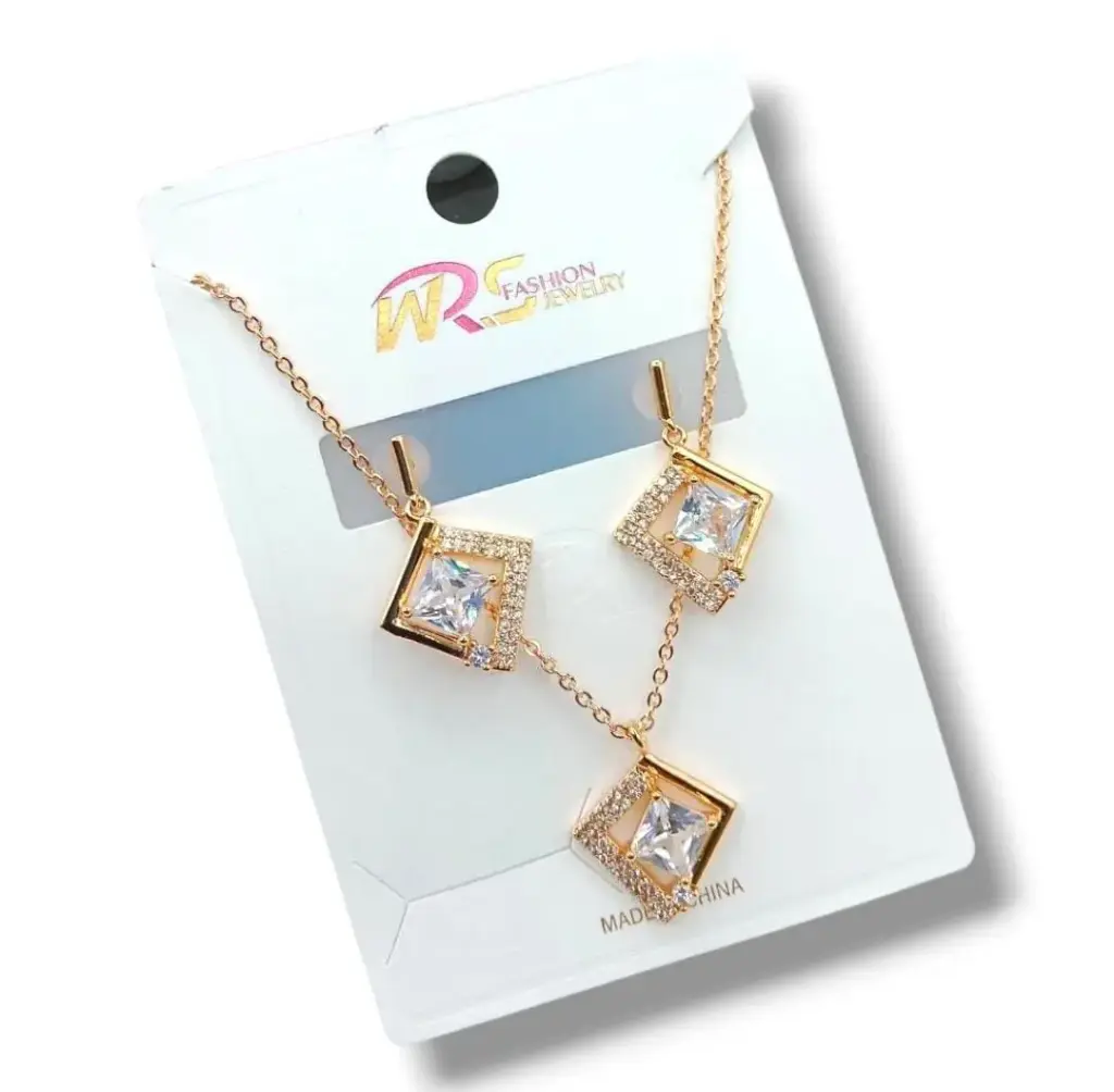 Gold Corner Pendent Set420